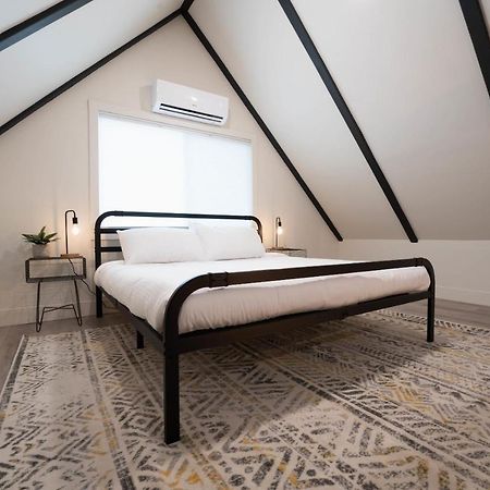 Basecamp Lodge マウント・シャスタ エクステリア 写真