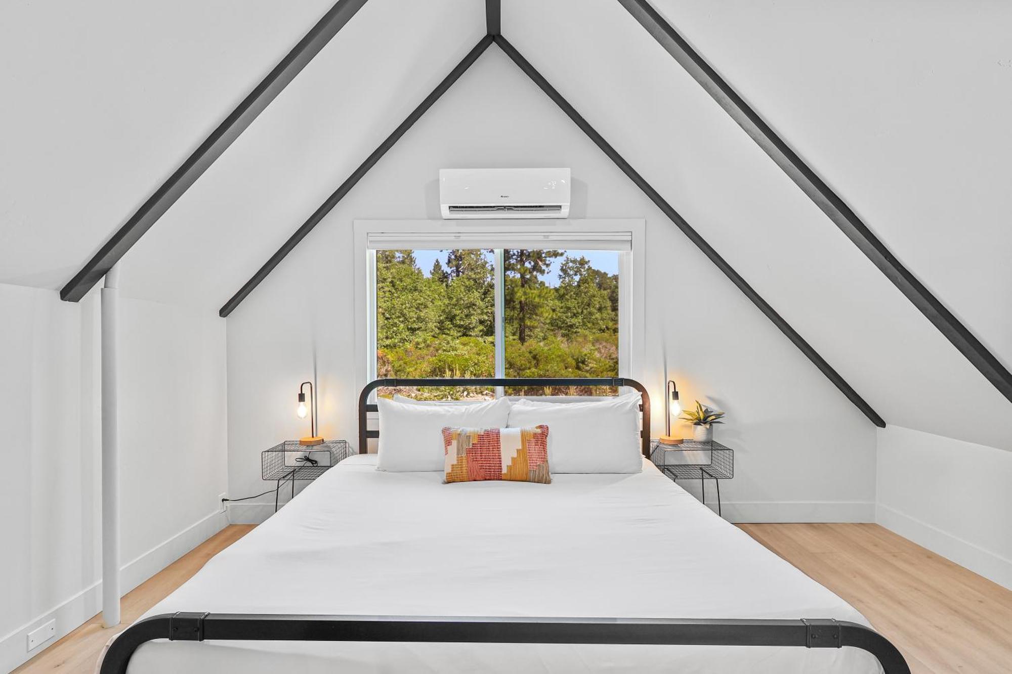 Basecamp Lodge マウント・シャスタ 部屋 写真