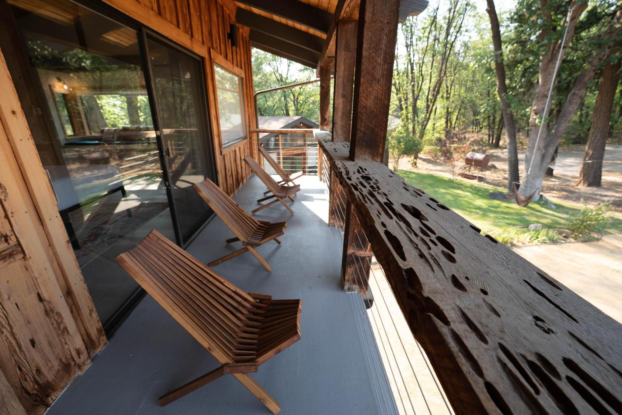 Basecamp Lodge マウント・シャスタ エクステリア 写真
