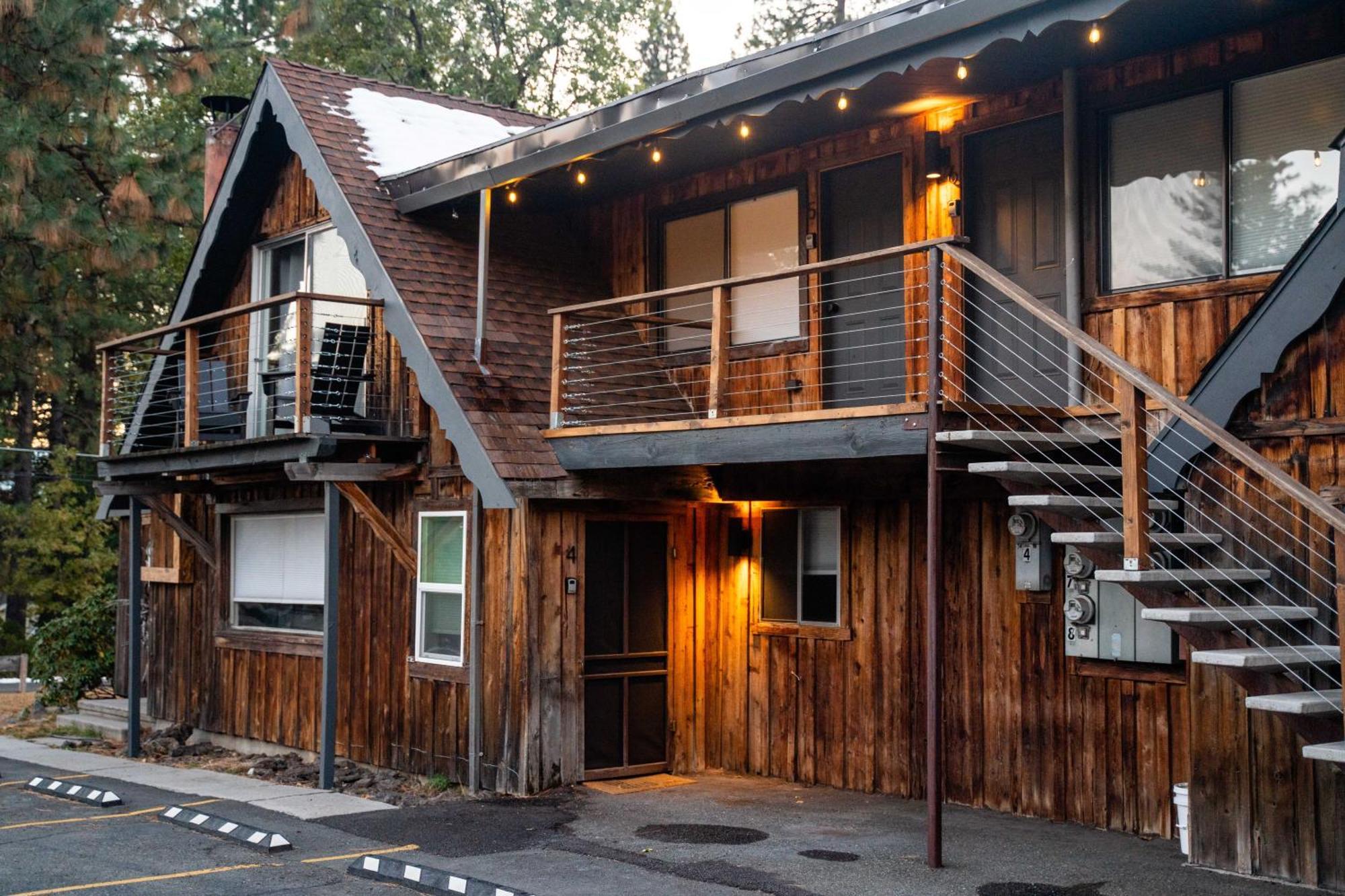 Basecamp Lodge マウント・シャスタ 部屋 写真